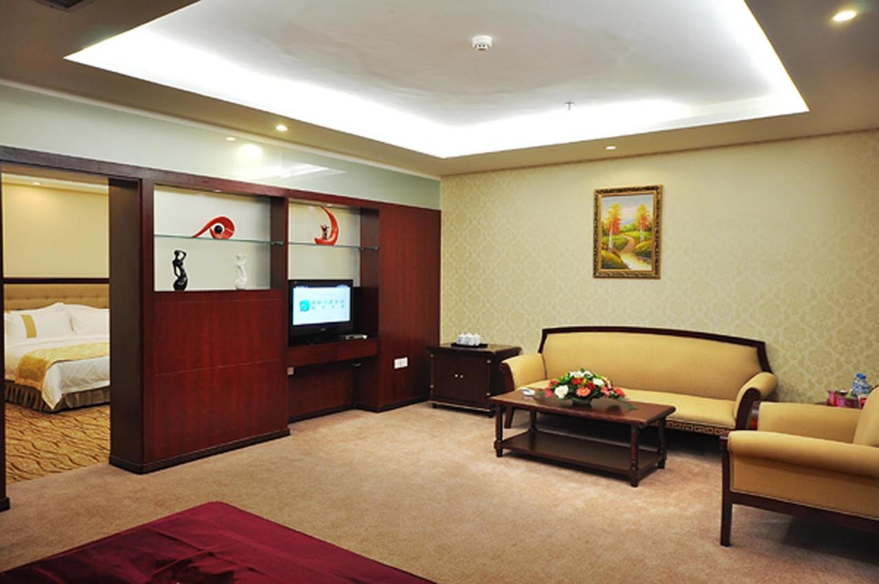 Phoenix Hotel Guangyuan Luaran gambar